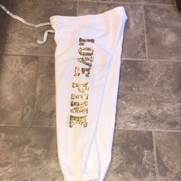 PINK Victoria's Secret Pants - 😍Bling white VS Pink Capris ❤️❤️❤️❤️